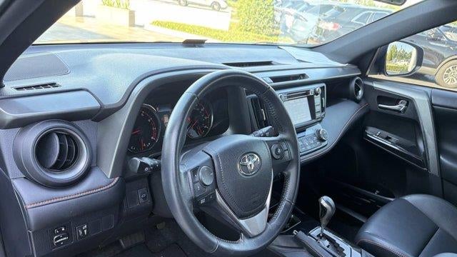 2016 Toyota RAV4 SE