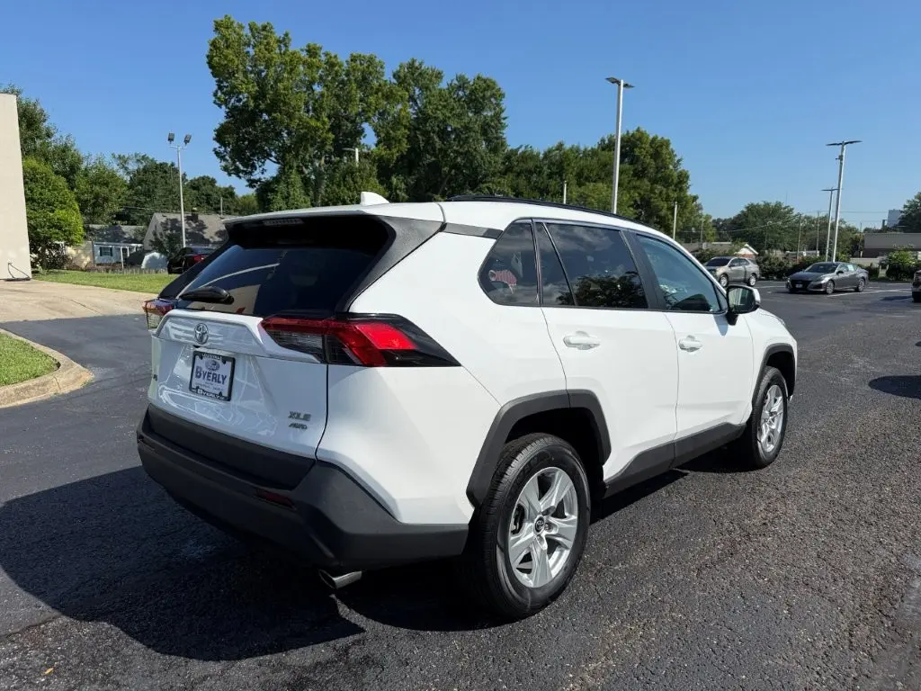 2020 Toyota RAV4 - $27,496