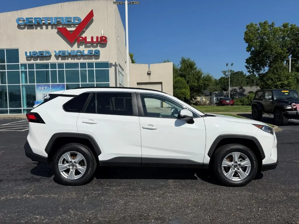 2020 Toyota RAV4 - $27,496