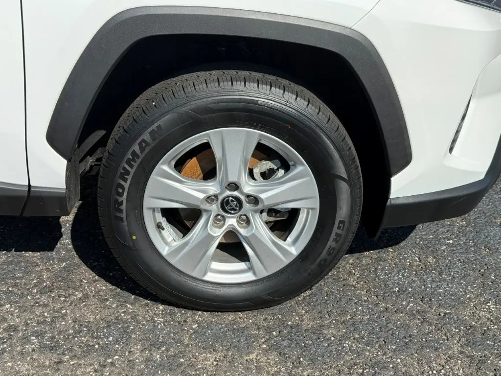 2020 Toyota RAV4 - $27,496