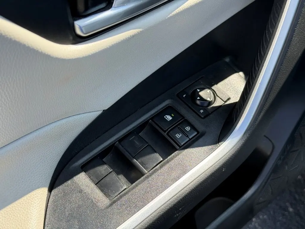 2020 Toyota RAV4 - $27,496