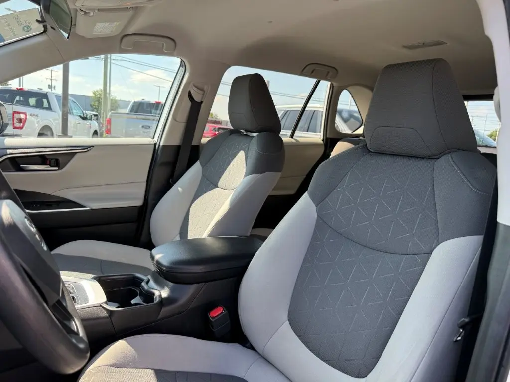 2020 Toyota RAV4 - $27,496