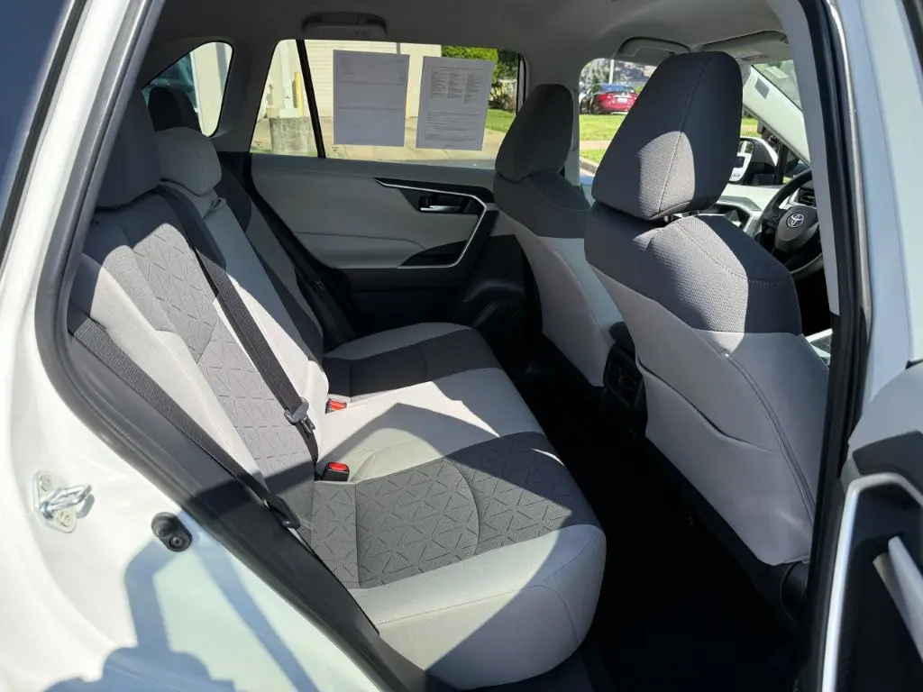 2020 Toyota RAV4 - $27,496