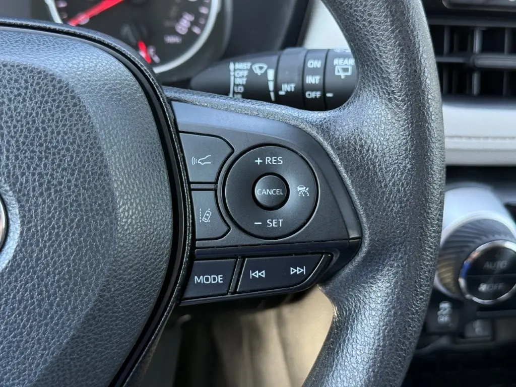 2020 Toyota RAV4 - $27,496