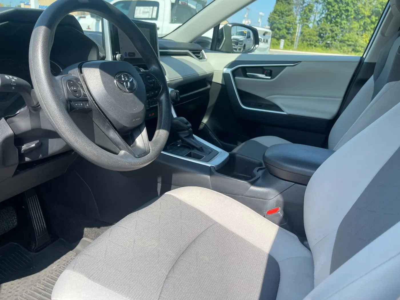 2025 Toyota RAV4 - $34,028
