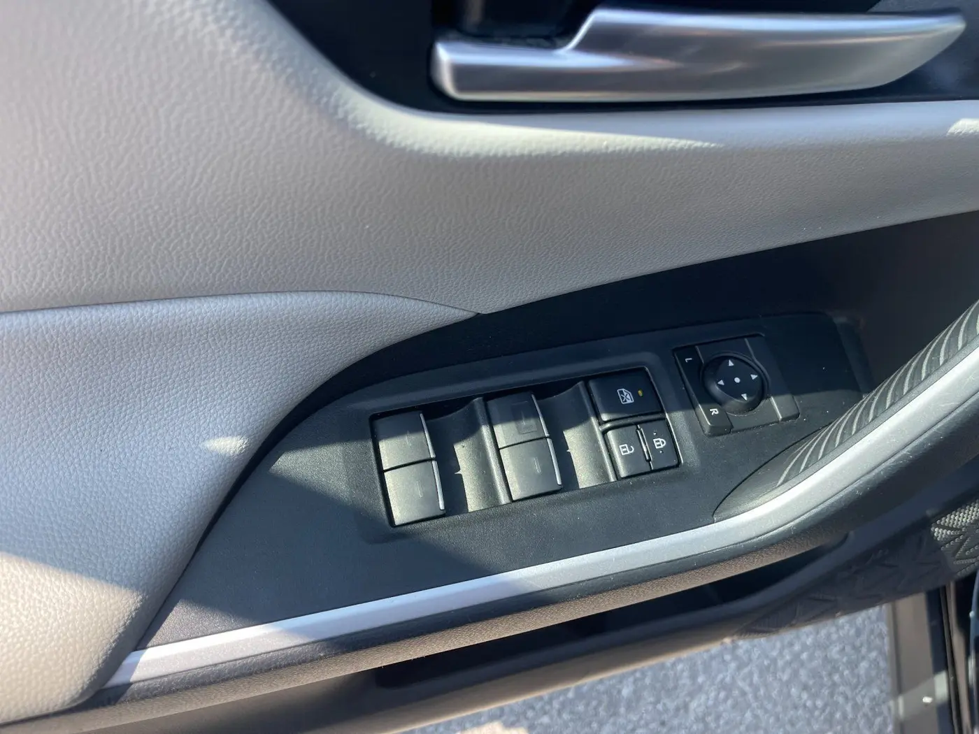 2025 Toyota RAV4 - $34,028