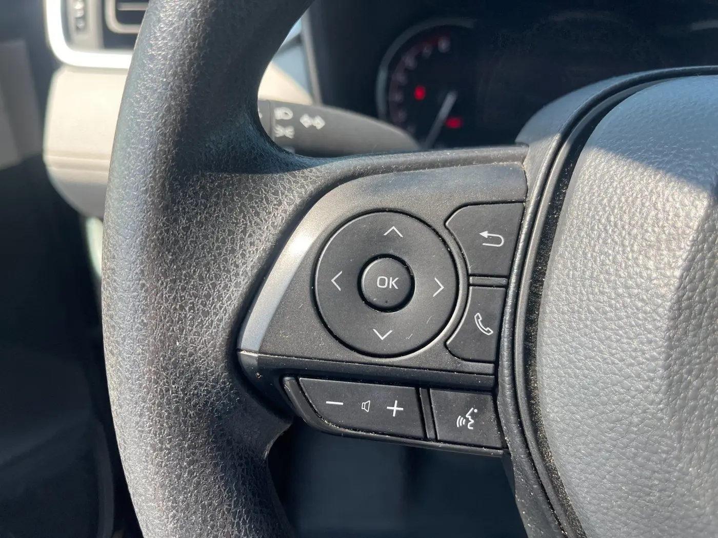 2025 Toyota RAV4 - $34,028