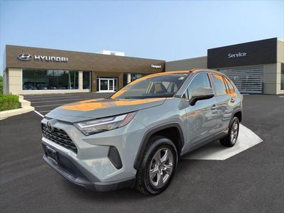 2022 Toyota RAV4 AWD XLE 4DR SUV