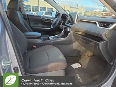 2023 Toyota RAV4 AWD XLE 4DR SUV