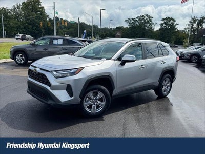 2025 Toyota RAV4 AWD XLE 4DR SUV