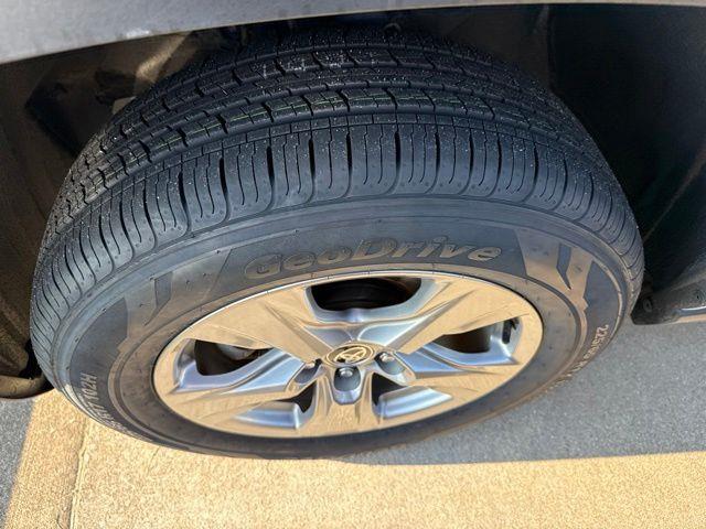 2024 Toyota RAV4 XLE — photo 1 of 12