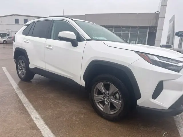 2025 Toyota RAV4 - $31,200