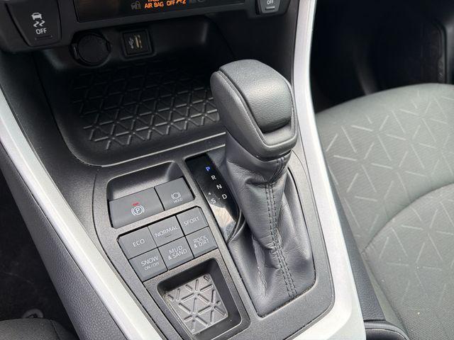 2025 Toyota RAV4 - $31,044