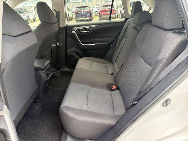 2025 Toyota RAV4 - $31,044
