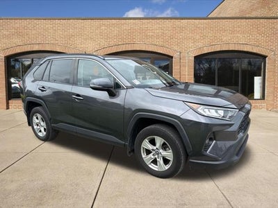 2019 Toyota RAV4 AWD XLE 4DR SUV