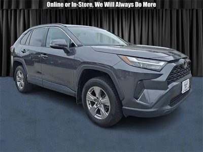 2022 Toyota RAV4 AWD XLE 4DR SUV