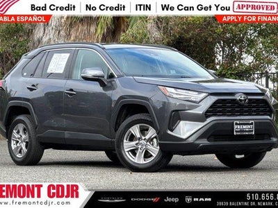 2023 Toyota RAV4 AWD XLE 4DR SUV