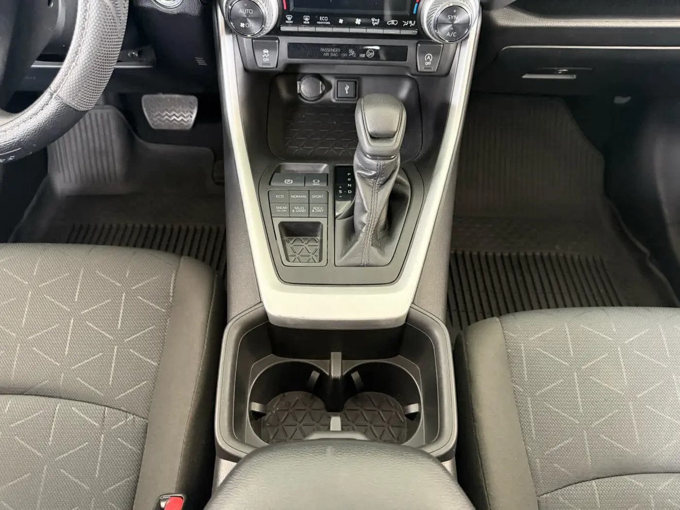 2022 Toyota RAV4 - $24,921