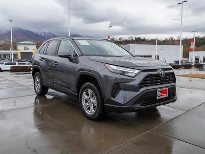 2025 Toyota RAV4 AWD XLE 4DR SUV