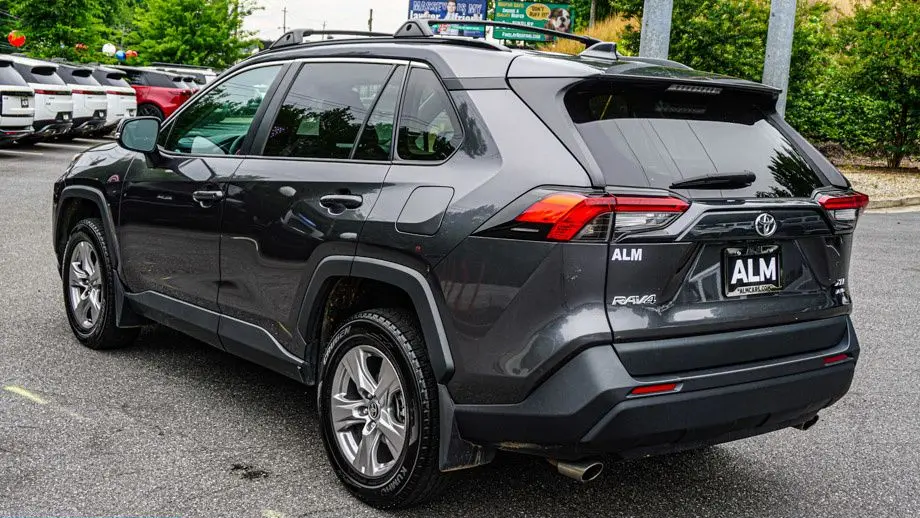 2024 Toyota RAV4 XLE