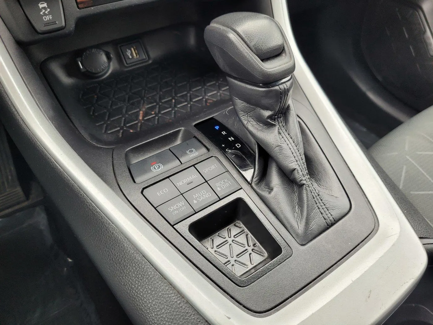 2024 Toyota RAV4 - $28,910