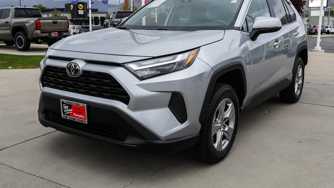 2025 Toyota RAV4 XLE