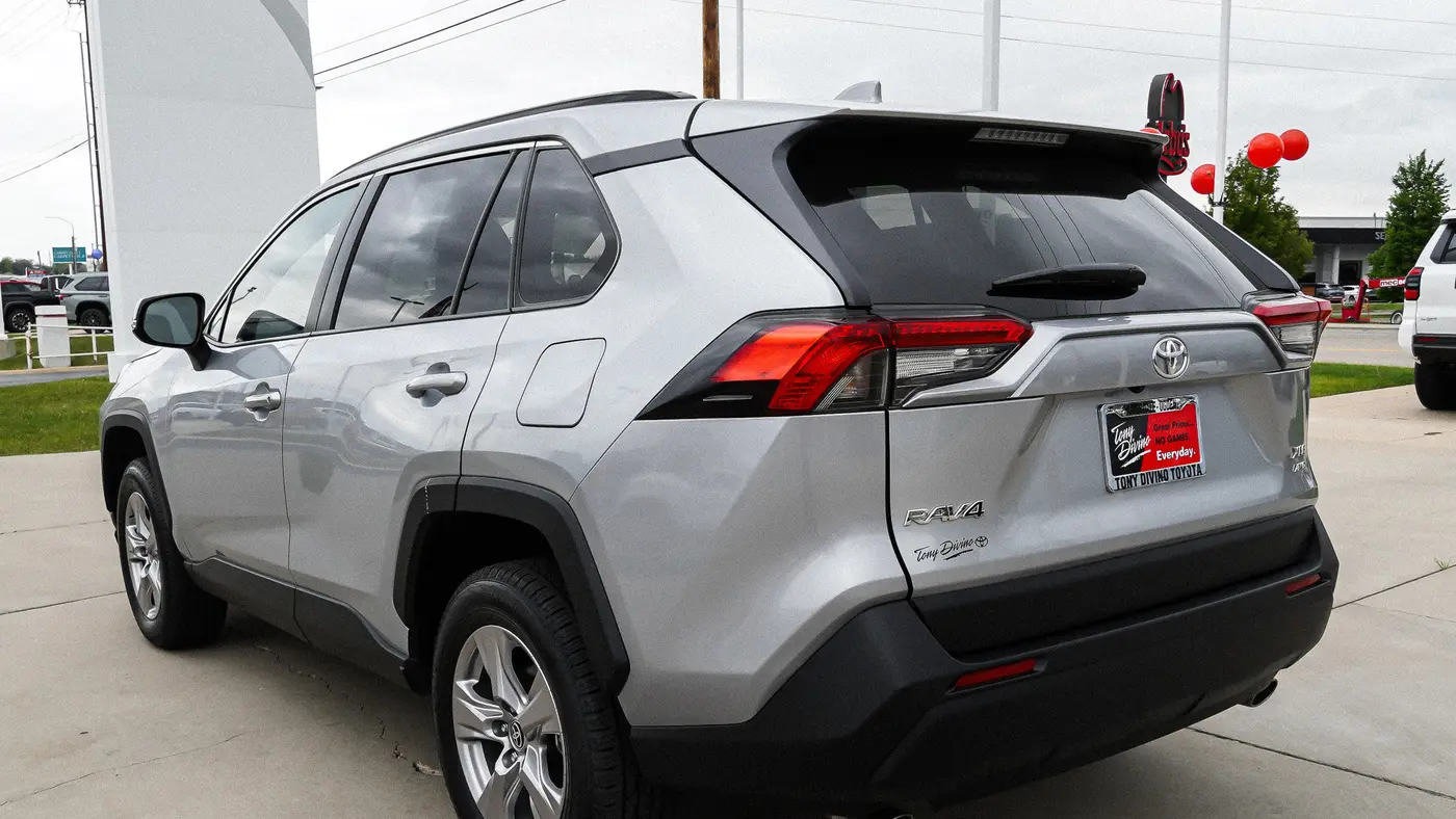 2025 Toyota RAV4 XLE