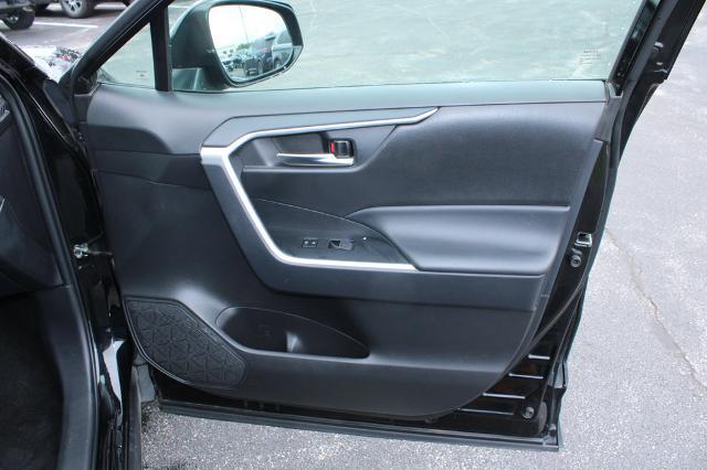 2025 Toyota RAV4 - $33,500