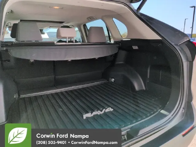 2019 Toyota RAV4 - $24,363