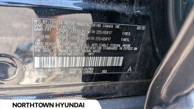 2025 Toyota RAV4 XLE