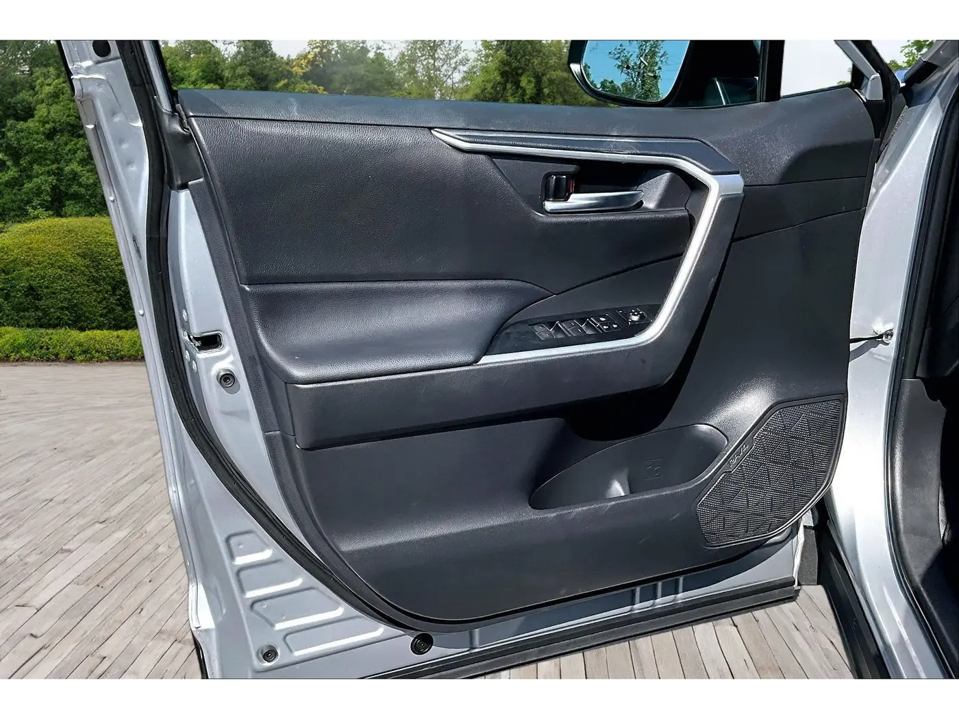 2025 Toyota RAV4 - $32,700