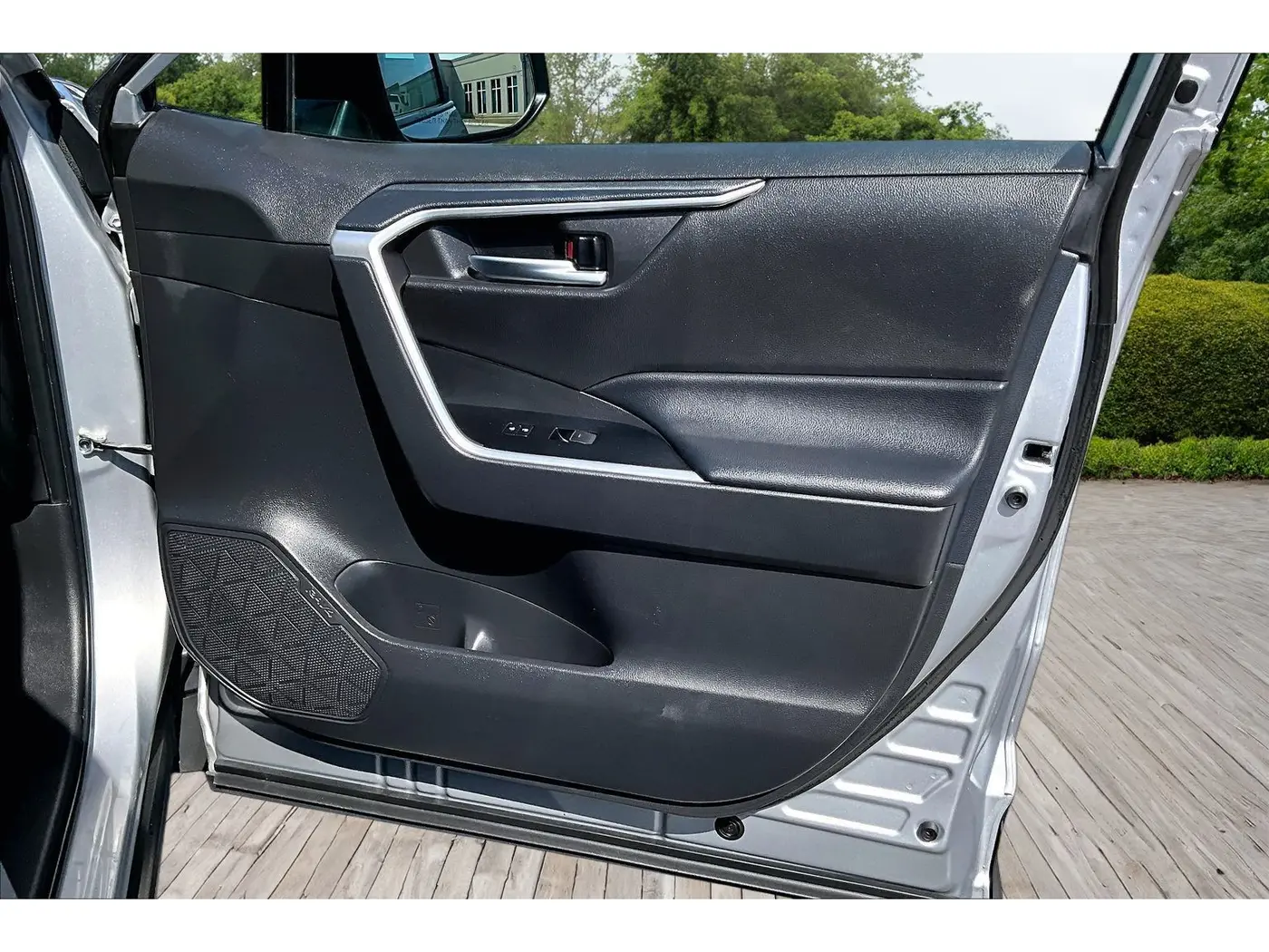 2025 Toyota RAV4 - $32,700