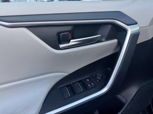 2025 Toyota RAV4 - $33,562