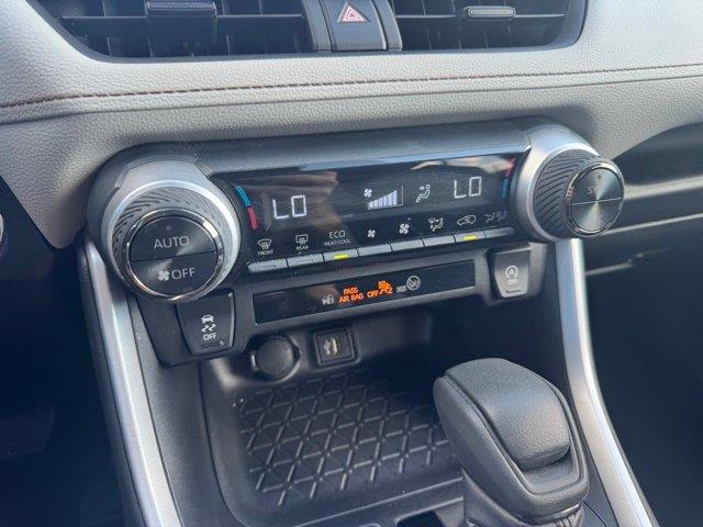 2025 Toyota RAV4 - $33,562