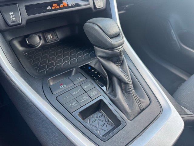 2025 Toyota RAV4 - $33,562