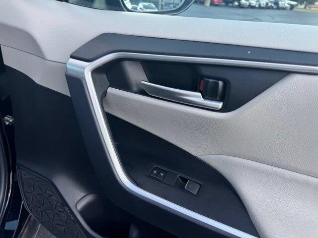 2025 Toyota RAV4 - $33,562