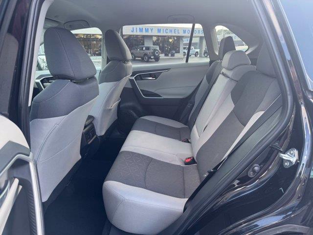 2025 Toyota RAV4 - $33,562