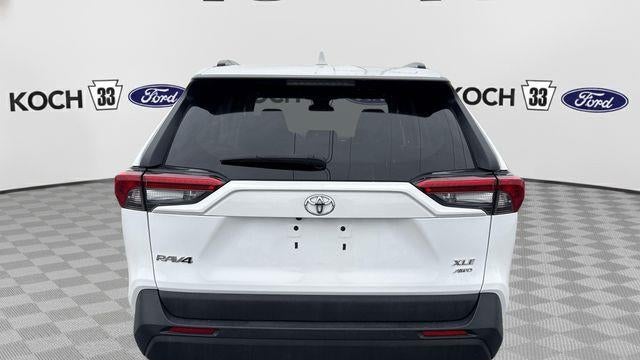 2020 Toyota RAV4 XLE