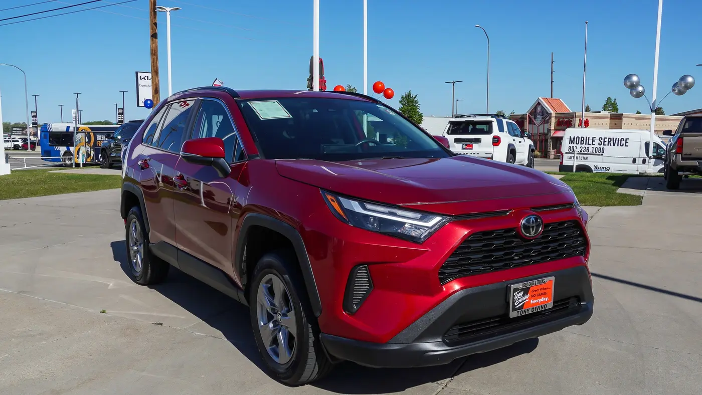 2024 Toyota RAV4 XLE