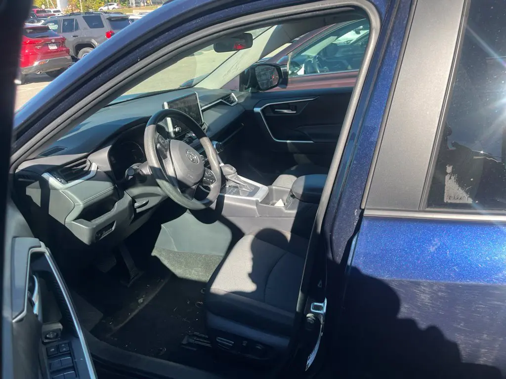 2025 Toyota RAV4 - $31,299