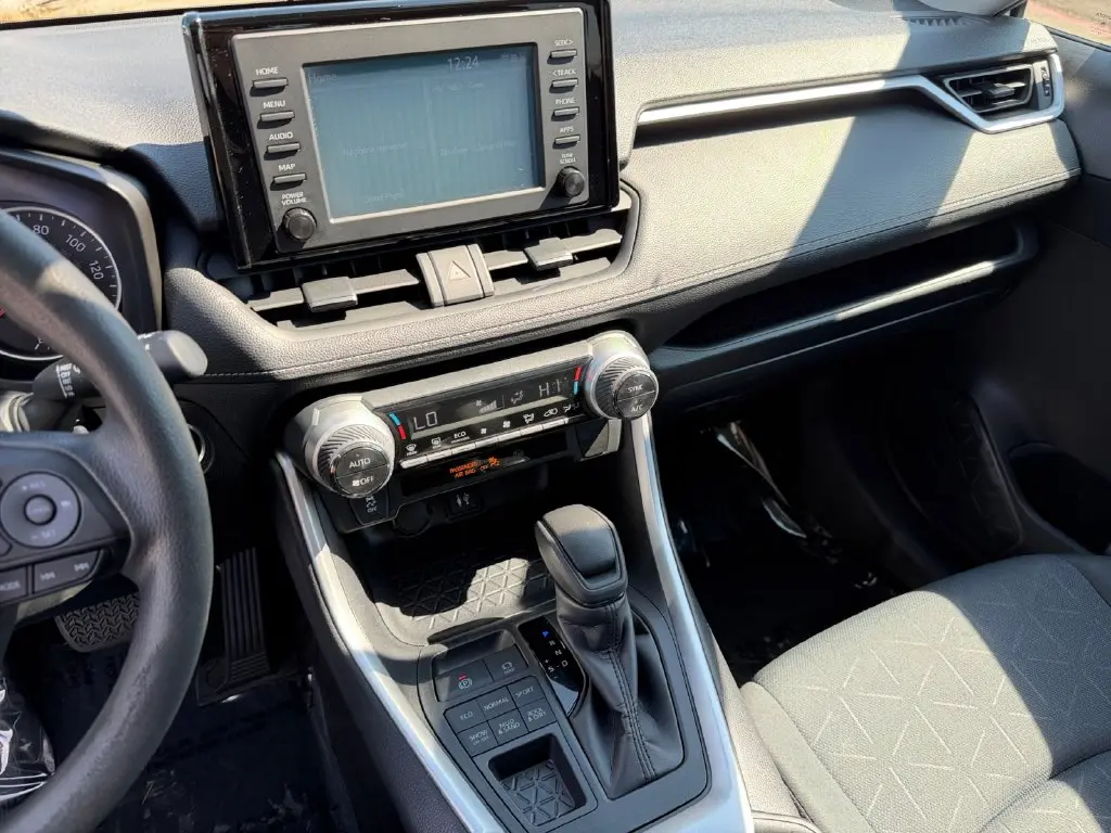 2019 Toyota RAV4 - $22,293