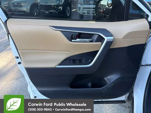 2019 Toyota RAV4 - $19,980