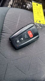 2019 RAV4 Thumbnail 10