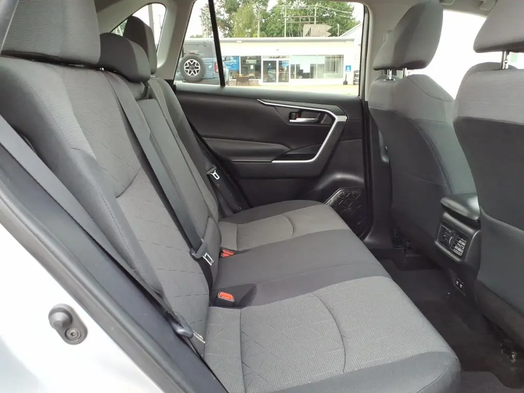 2020 Toyota RAV4 - $27,681
