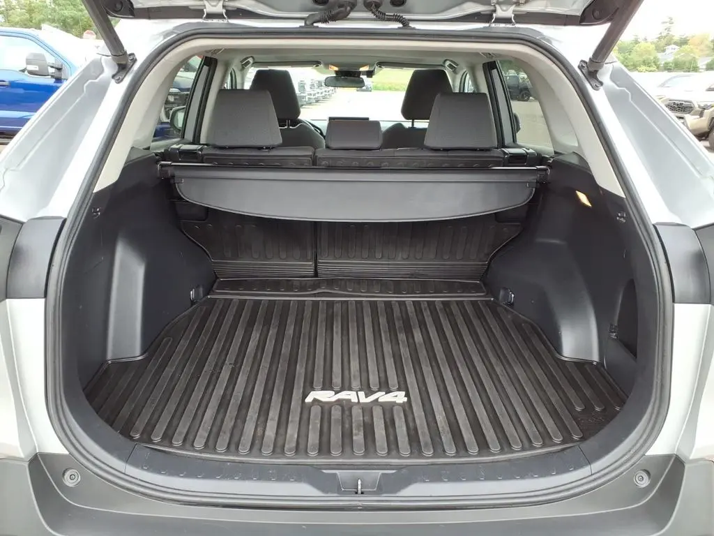 2020 Toyota RAV4 - $27,681