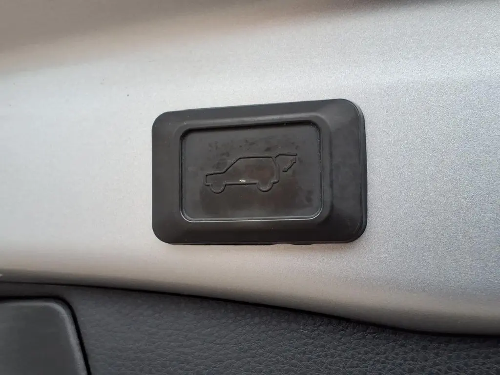 2020 Toyota RAV4 - $27,681