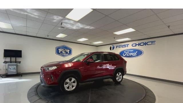 2020 Toyota RAV4 XLE