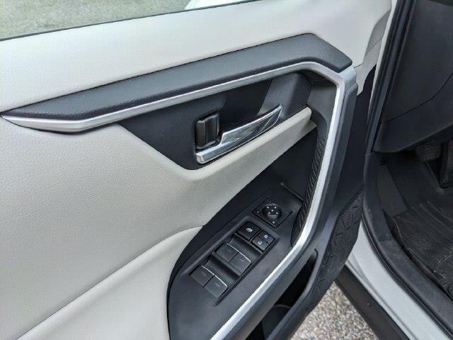 2023 Toyota RAV4 - $28,000