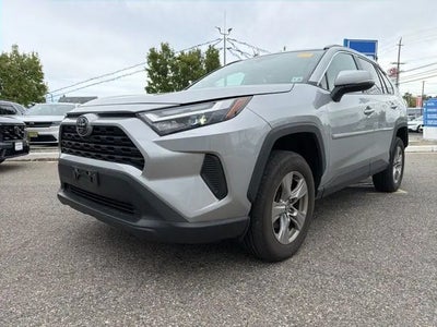 2023 Toyota RAV4 AWD XLE 4DR SUV