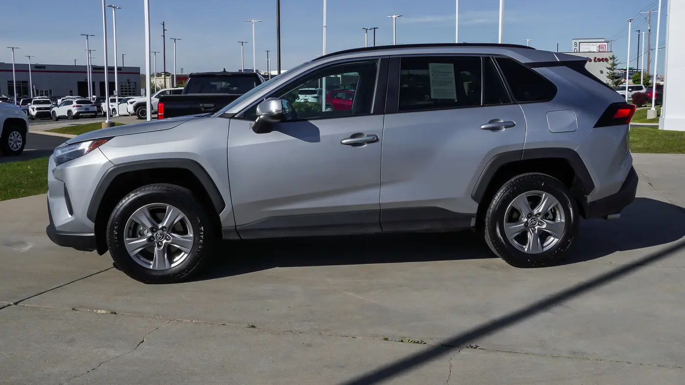 2024 Toyota RAV4 XLE